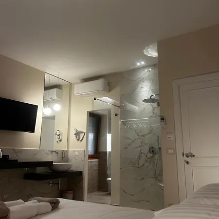 Shabby 4* Трани